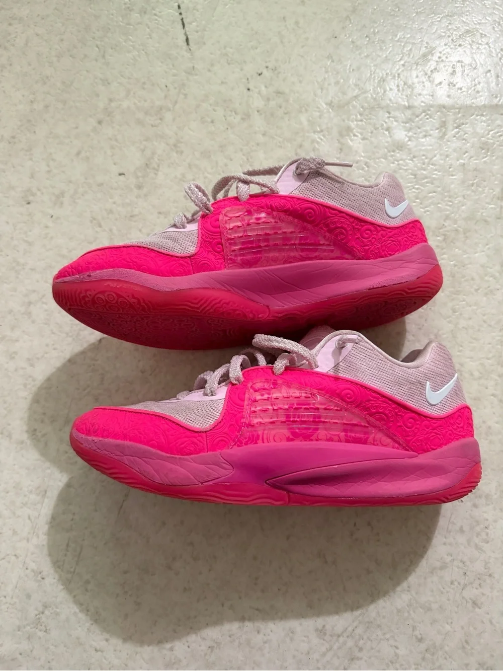 Nike Men’s KD 16 Aunt Pearl Pink Athletic Sneakers - Vibrant Pink Mesh Trainers